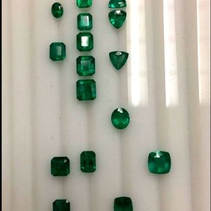 🔥🔥Emeralds true dark colours 🔥 🔥